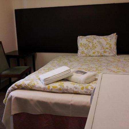 Barking Park Hotel מראה חיצוני תמונה