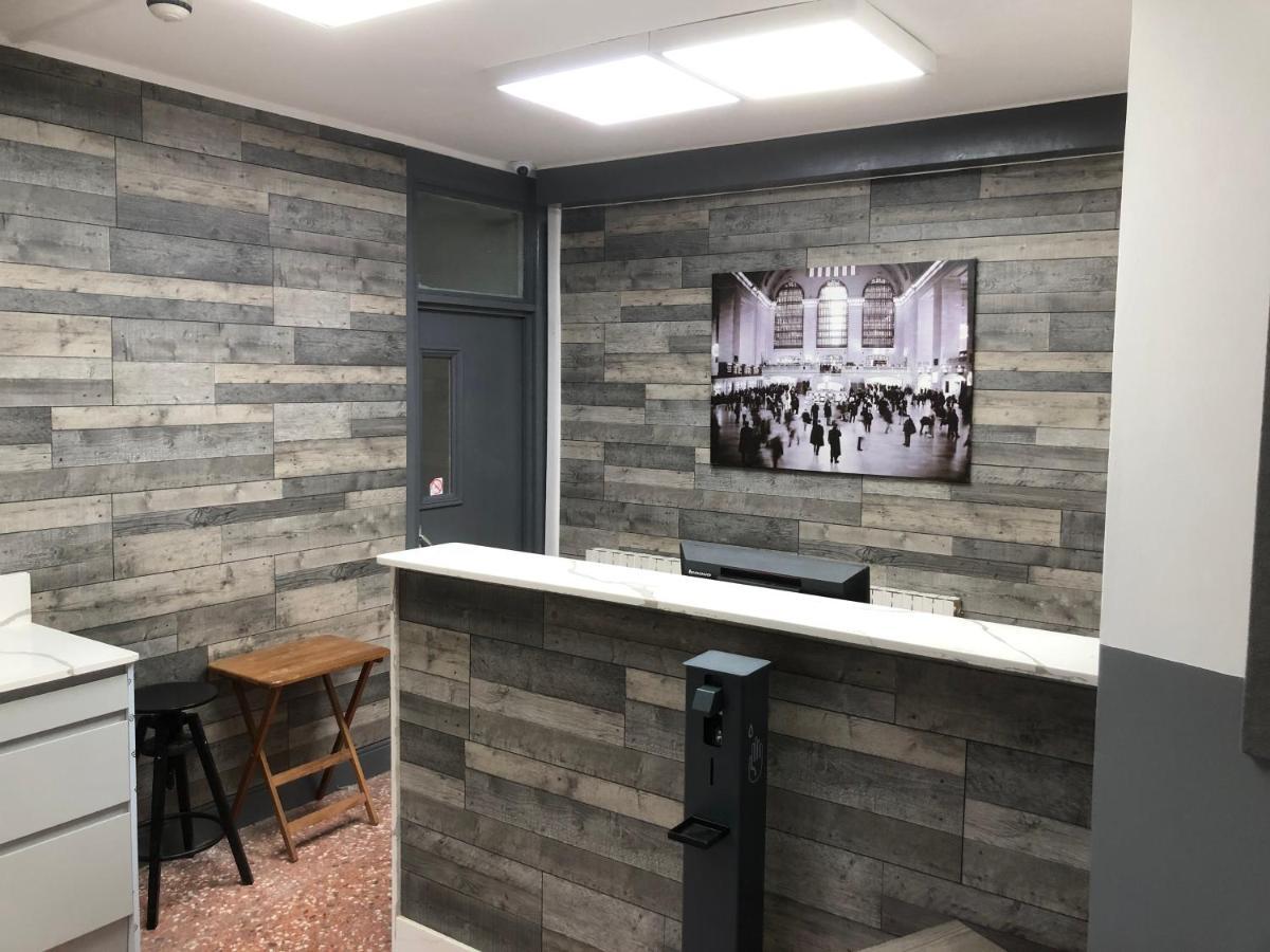 Barking Park Hotel מראה חיצוני תמונה