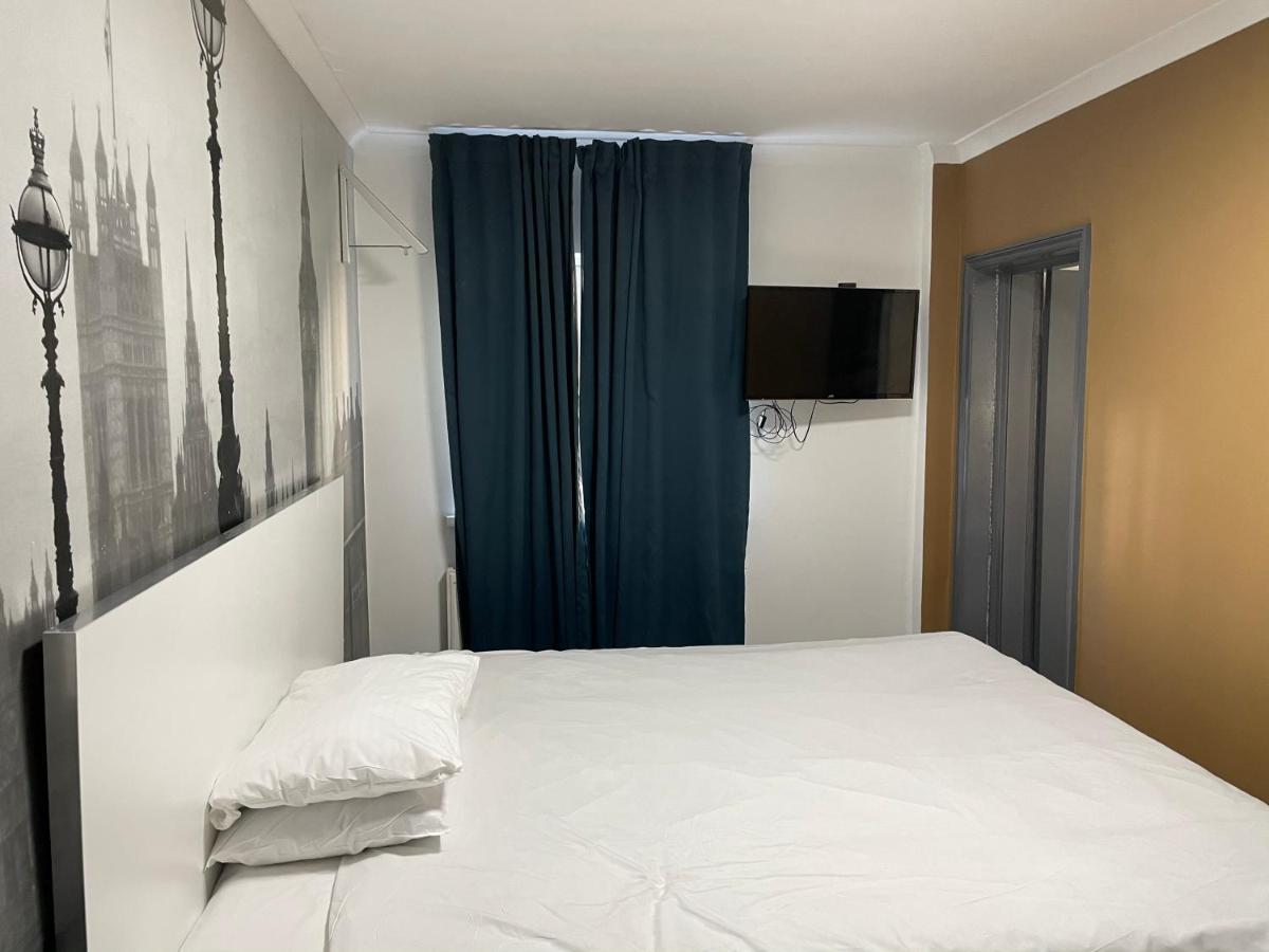 Barking Park Hotel מראה חיצוני תמונה